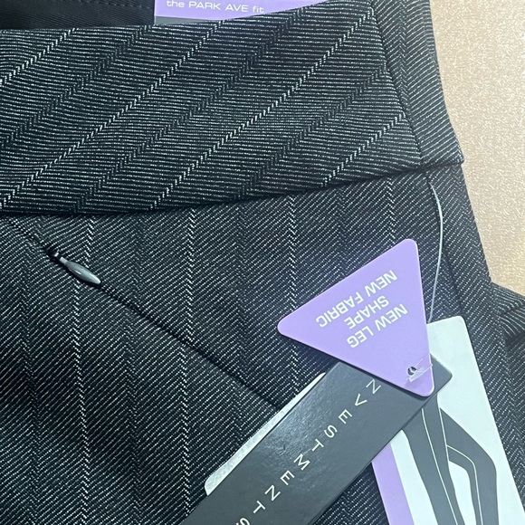 INVESTMENT II Elegant Black Pinstripe Women’s Pants - Picture 7 of 7